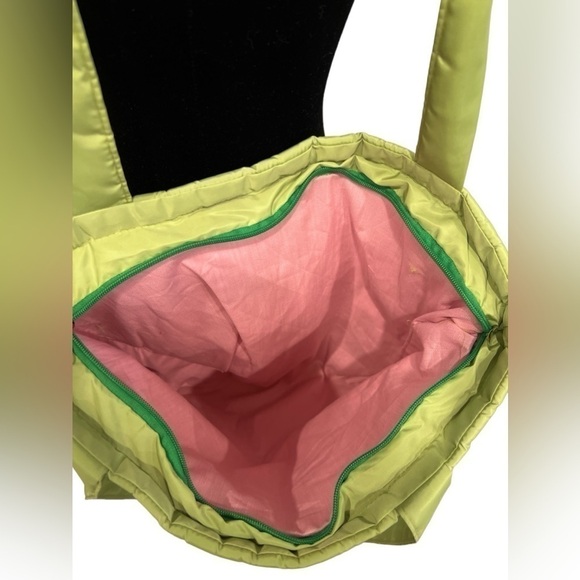 Chic Nylon Tote Bag Perfect For Everyday Essentials - Picture 2 of 7